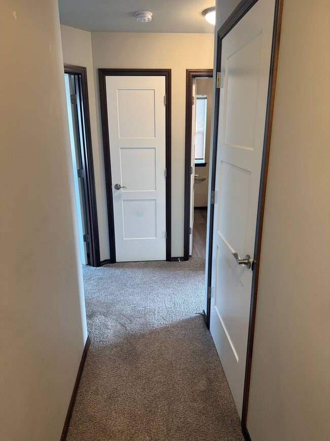 Building Photo - 3 Bedroom. 2.5 Bath House. Fenced Yard w/ ...