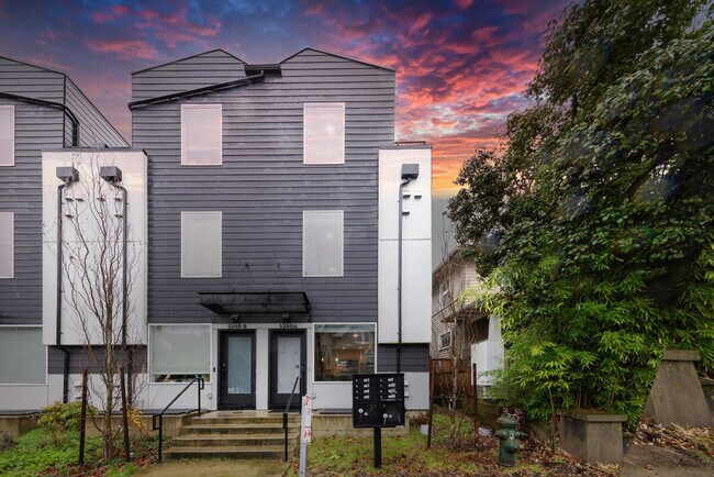 Building Photo - 5201 Brooklyn Ave NE