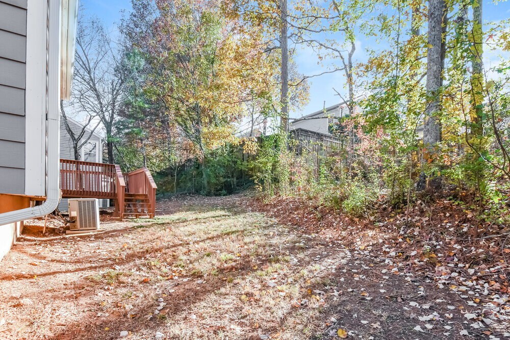 Building Photo - 1813 Cres Hill Dr NW