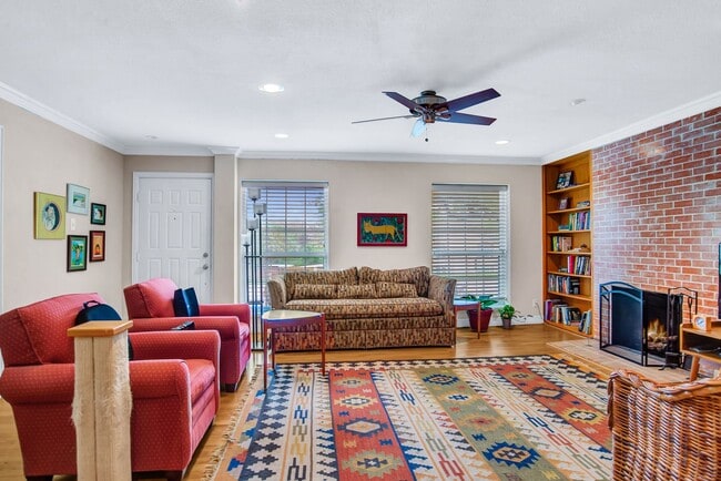 Building Photo - A must see Dallas Condo!