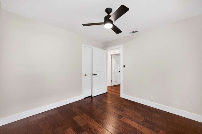 Building Photo - Not your average Davis rental.