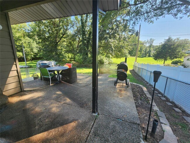 Building Photo - 2332 Viminal Ct