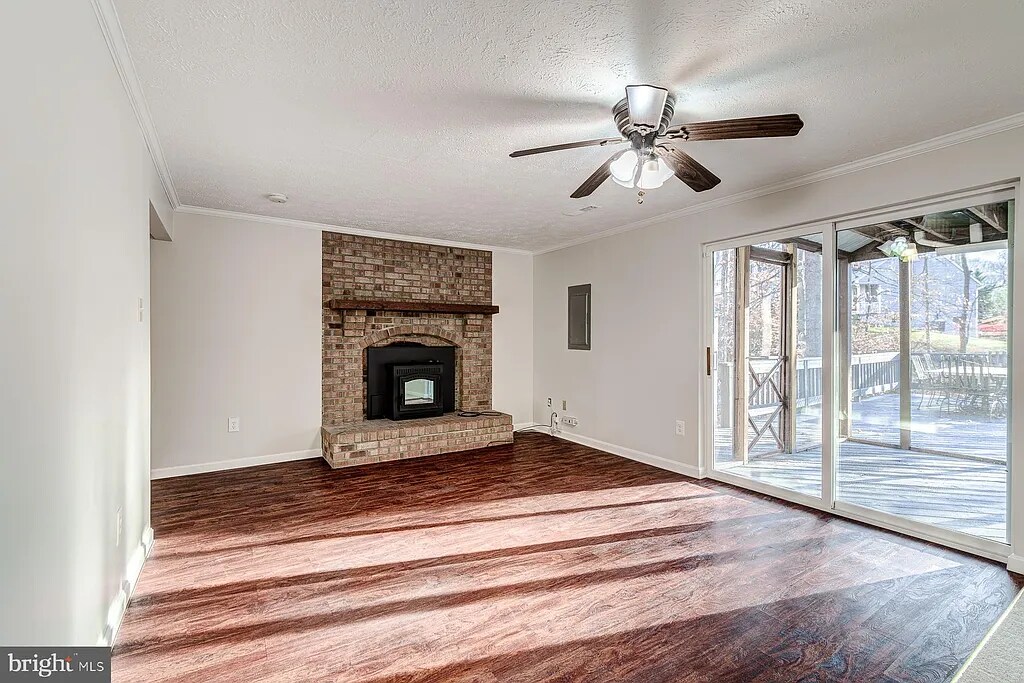 Building Photo - 11134 Stonebrook Dr