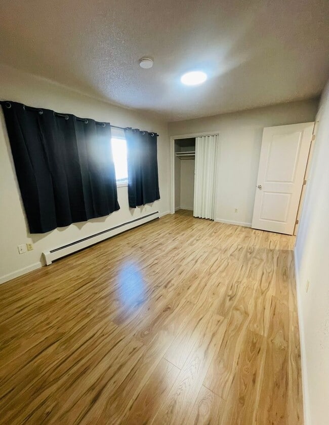 Building Photo - 2718 Lee St