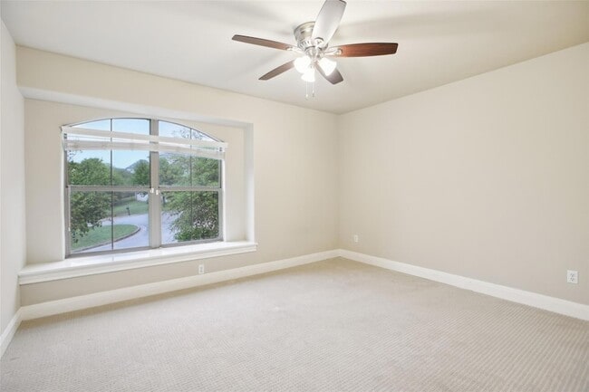 Building Photo - 10504 Prezia Dr