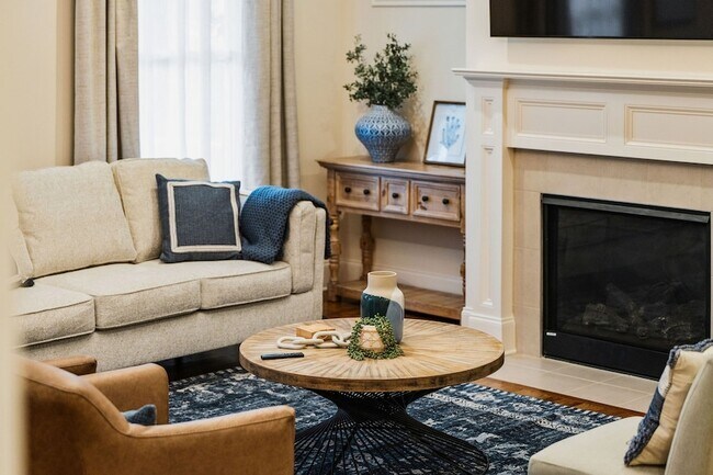 Building Photo - 1036 Clifton St