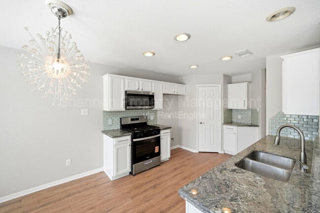Building Photo - 14631 Hazy Ridge Ln