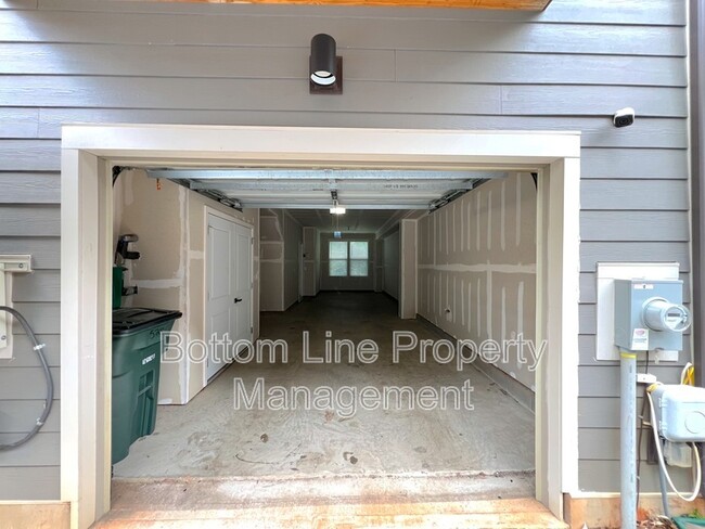 Building Photo - 528 Billingsley Rd