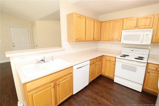 Building Photo - 503 Homestead Park Dr