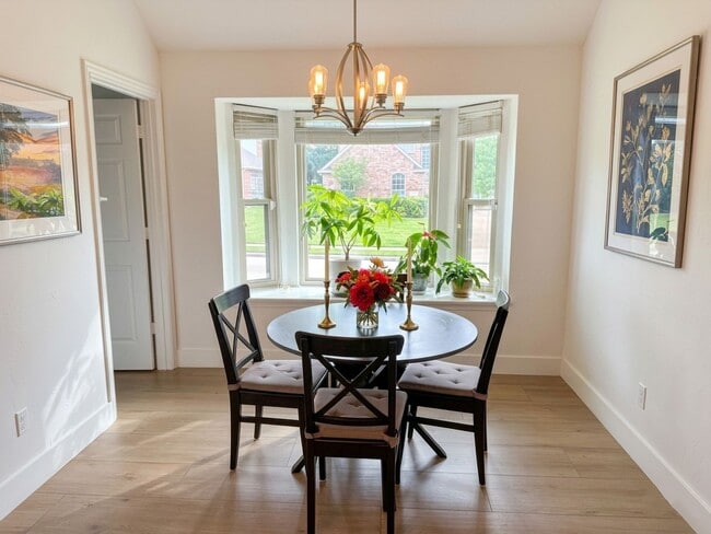 Building Photo - Beautiful single-story home for lease