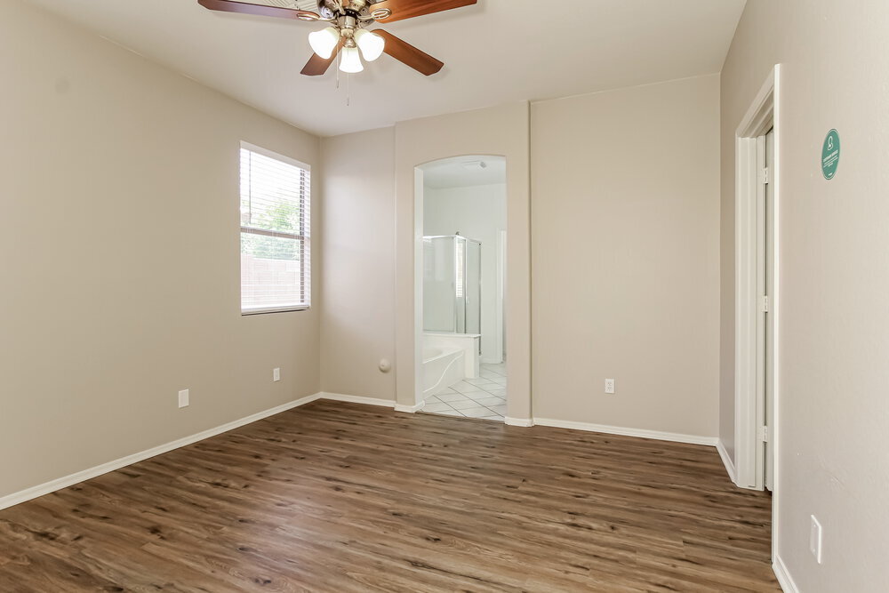 Building Photo - 9450 W Ross Ave