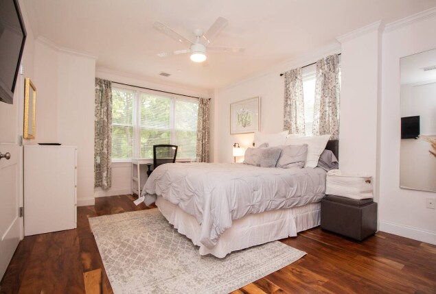 Building Photo - 1008 Tremont St