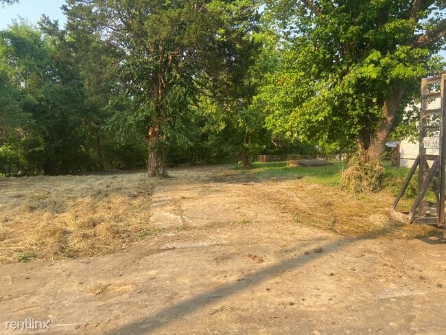 Primary Photo - 2 br, 1 bath House - 2034 Pearl Dr