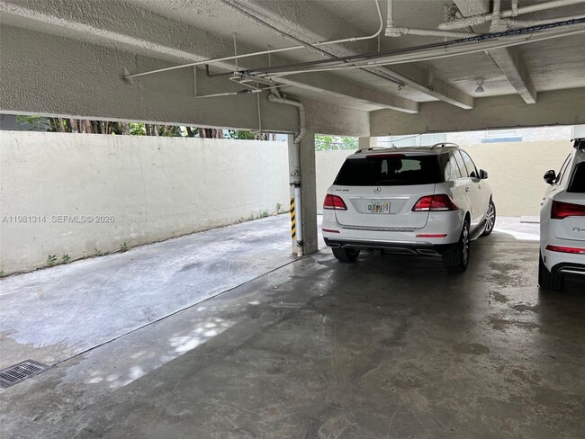 Building Photo - 1615 Meridian Ave