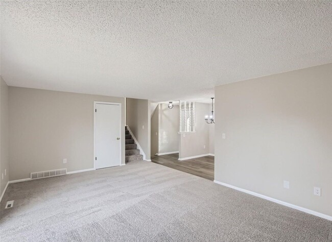 Building Photo - Beautiful Home Near Mcintosh Lake