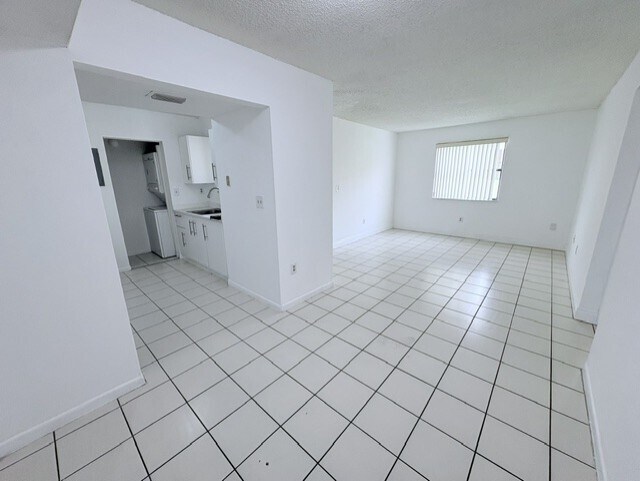 Building Photo - 526 NW 114th Ave