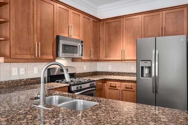 Building Photo - 1055 Piedmont Ave NE