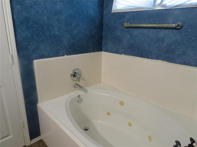 Building Photo - 3104 Deleon Dr