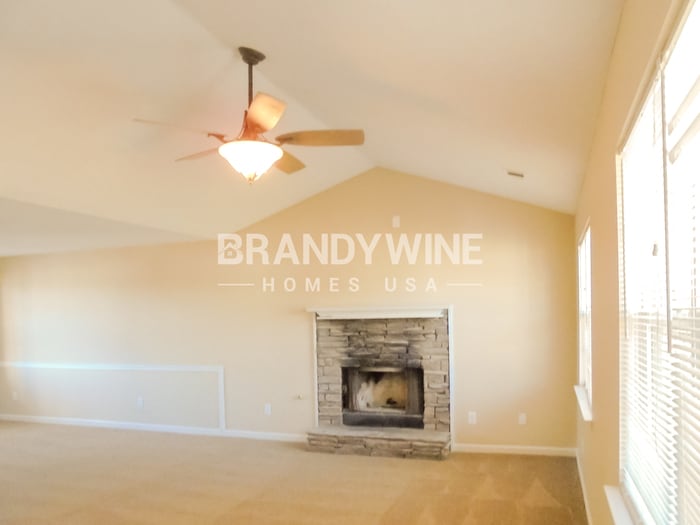 Building Photo - 104 Dana Dr