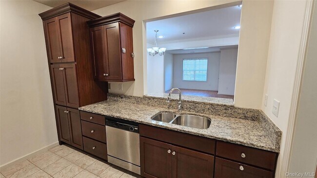 Building Photo - 106 Canter Ct
