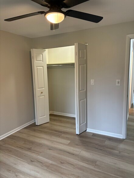 Building Photo - 509 Dempster St