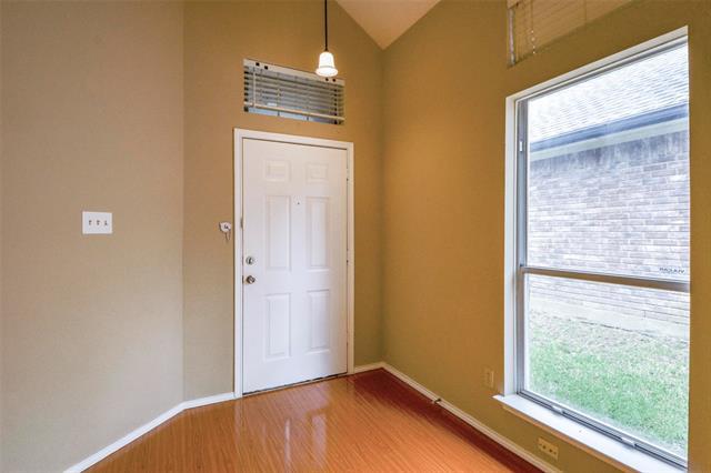 Building Photo - 2406 Weatherby Dr