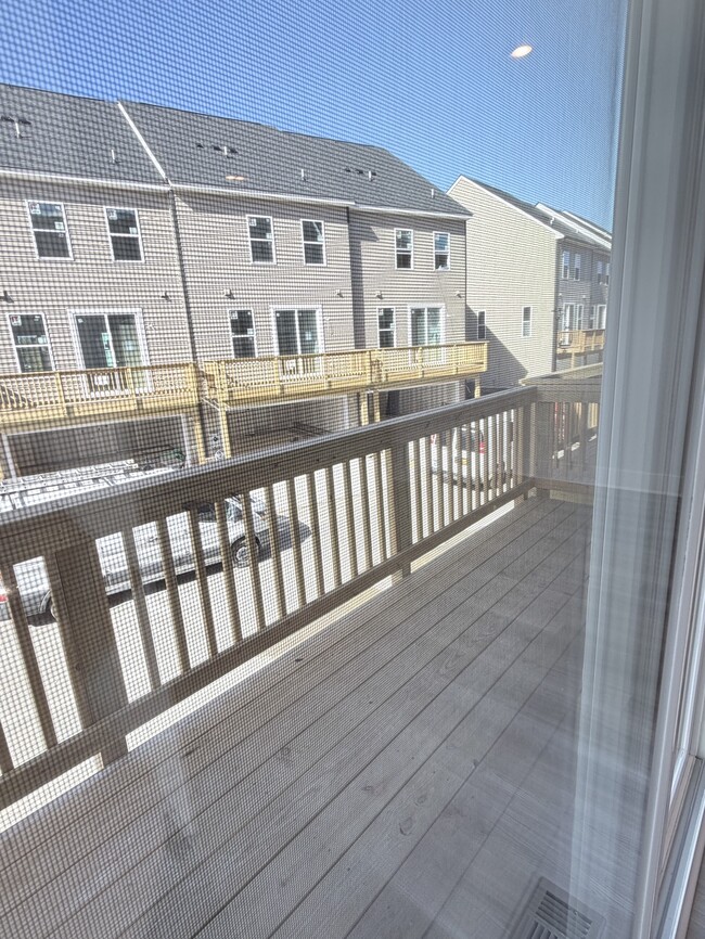 Building Photo - 9454 Belladdie Way