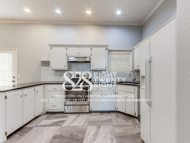 Building Photo - *COMING JANUARY 2026* Beautiful 3 Bed/2 Bath Single Family Home in West Norman's Cambridge Addition!