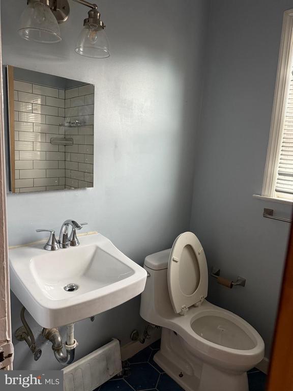 Building Photo - 2211 32nd Pl SE