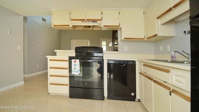 Building Photo - 2453 Kathi Kim St