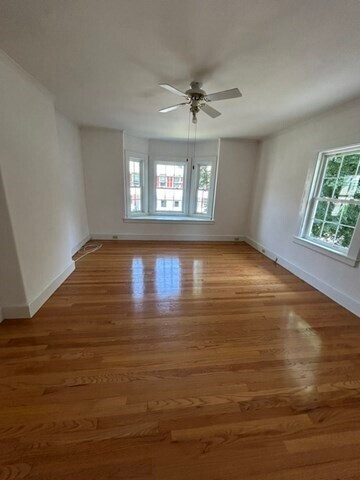 Building Photo - 56 Bancroft Park