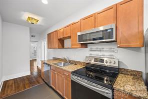 Building Photo - 2145 Kirkwood Ave