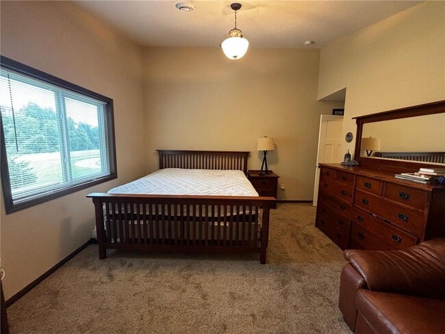 Building Photo - 4001 Iris Ct
