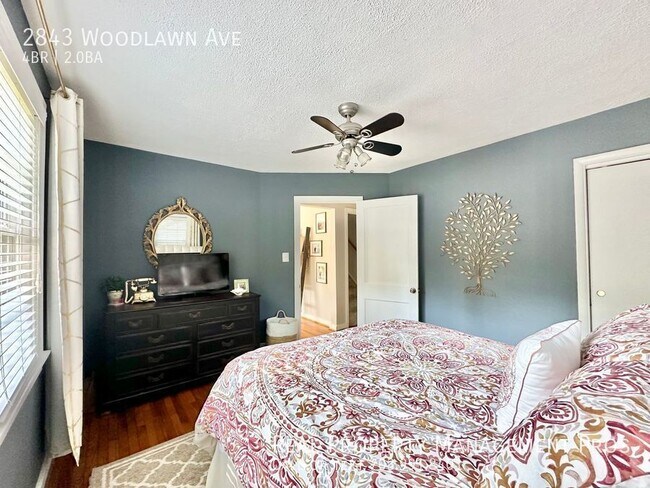 Building Photo - 2843 Woodlawn Ave