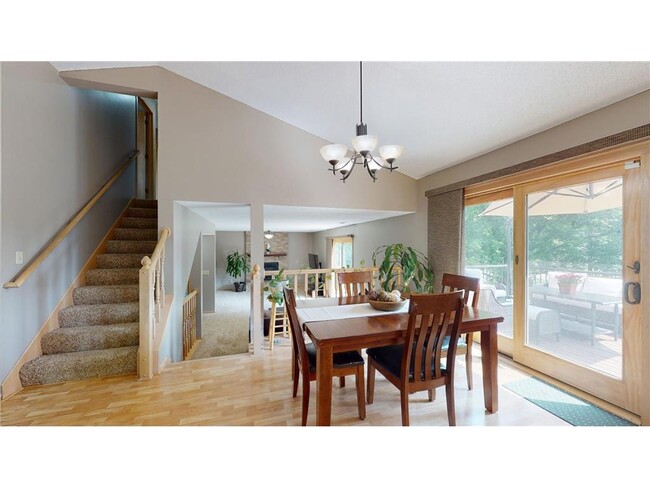Building Photo - 2079 Woodbridge Way