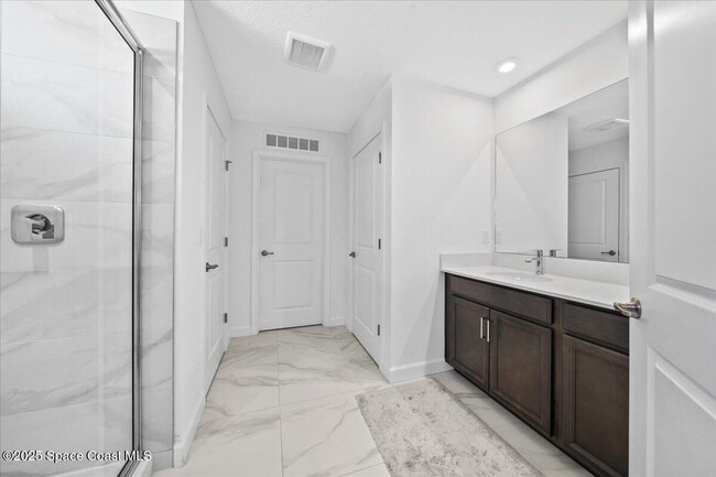 Building Photo - 14119 SW Safi Ter