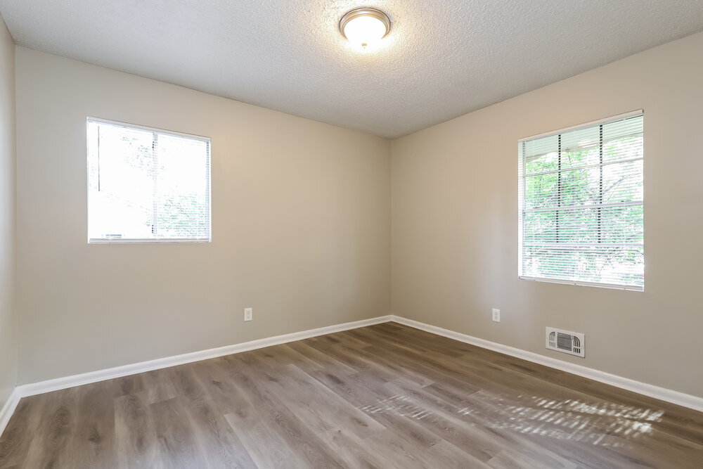 Building Photo - 8270 Attleboro Dr