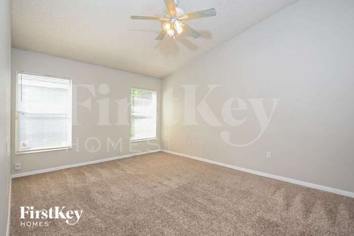 Building Photo - 7464 Little Pond Ct