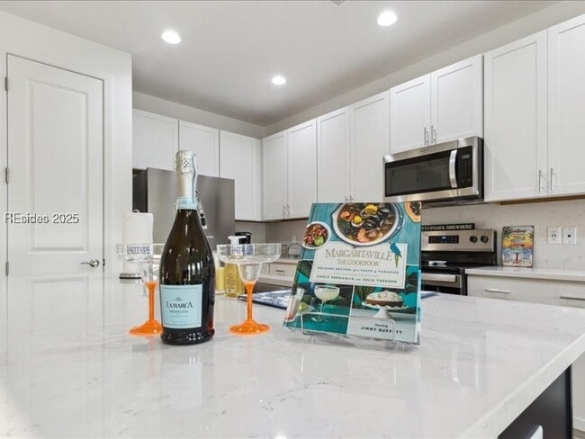 Building Photo - 1388 Good Life Wy