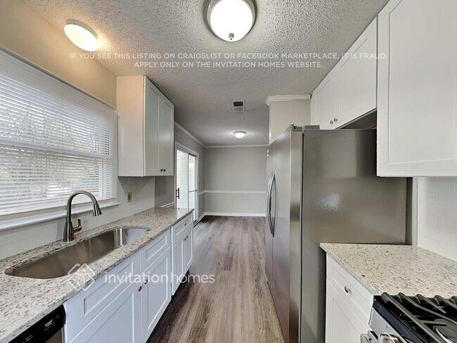 Building Photo - 300 Southland Rd