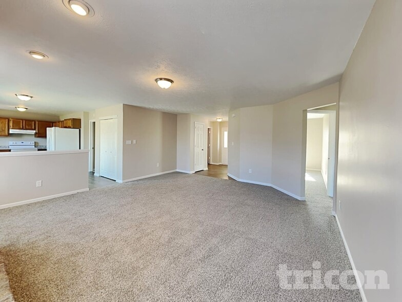 Building Photo - 6228 Glenshire Ln