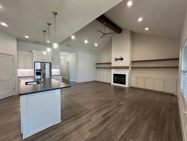 Building Photo - 6410 Stadium Dr