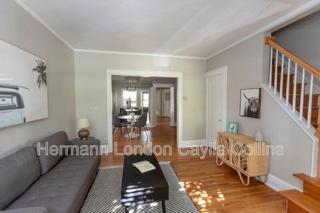 Building Photo - 2053 Alfred Ave