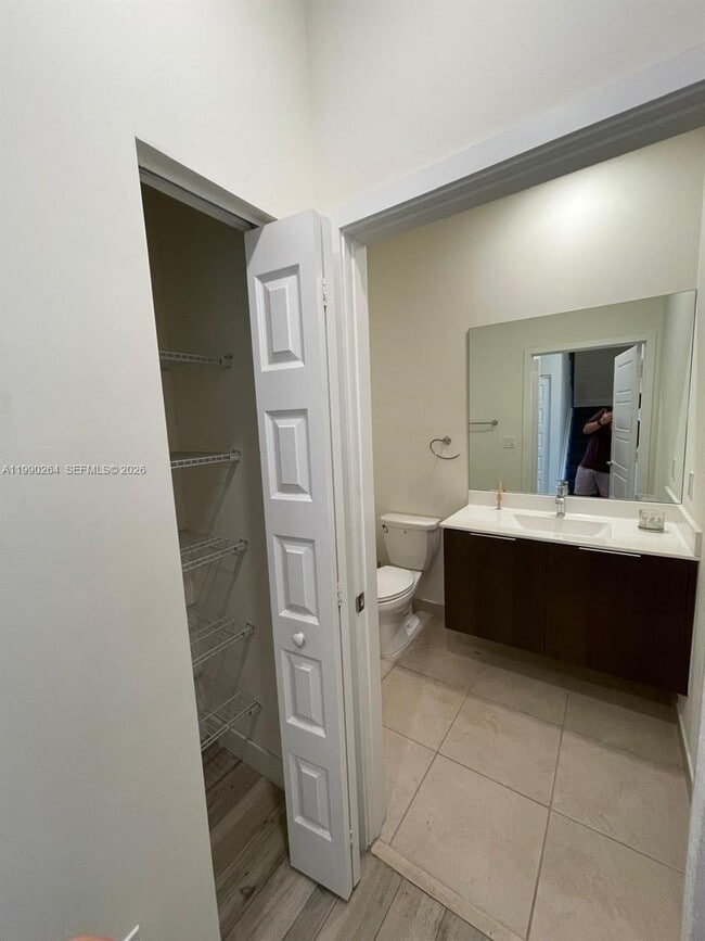 Building Photo - 4700 NW 84th Ave