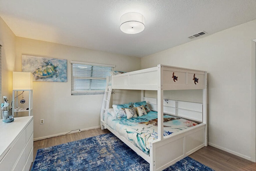 Building Photo - 5111 Canterbury Dr