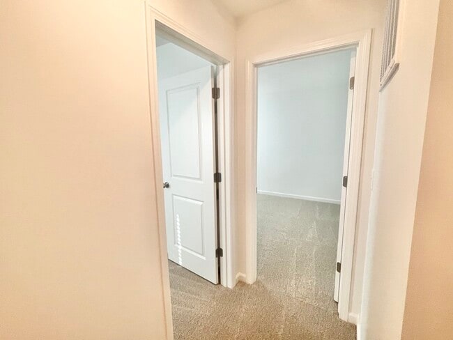 Building Photo - Three bedroom 2 1/2 bath near the I 40 and the I 77