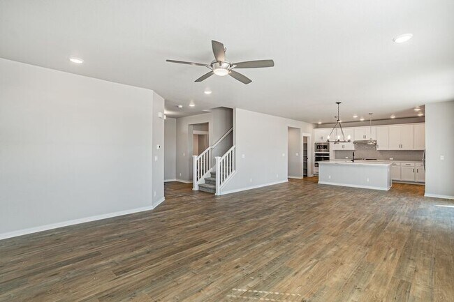 Building Photo - 5720 Slate River Pl