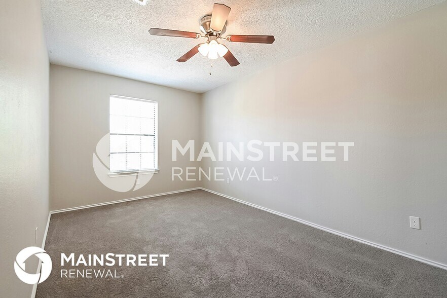Building Photo - 711 Meadowcreek Ct