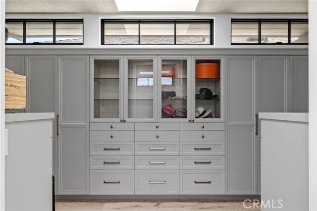 Building Photo - 2428 The Strand