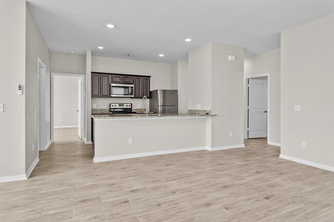 Building Photo - 1028 White Birch Ln